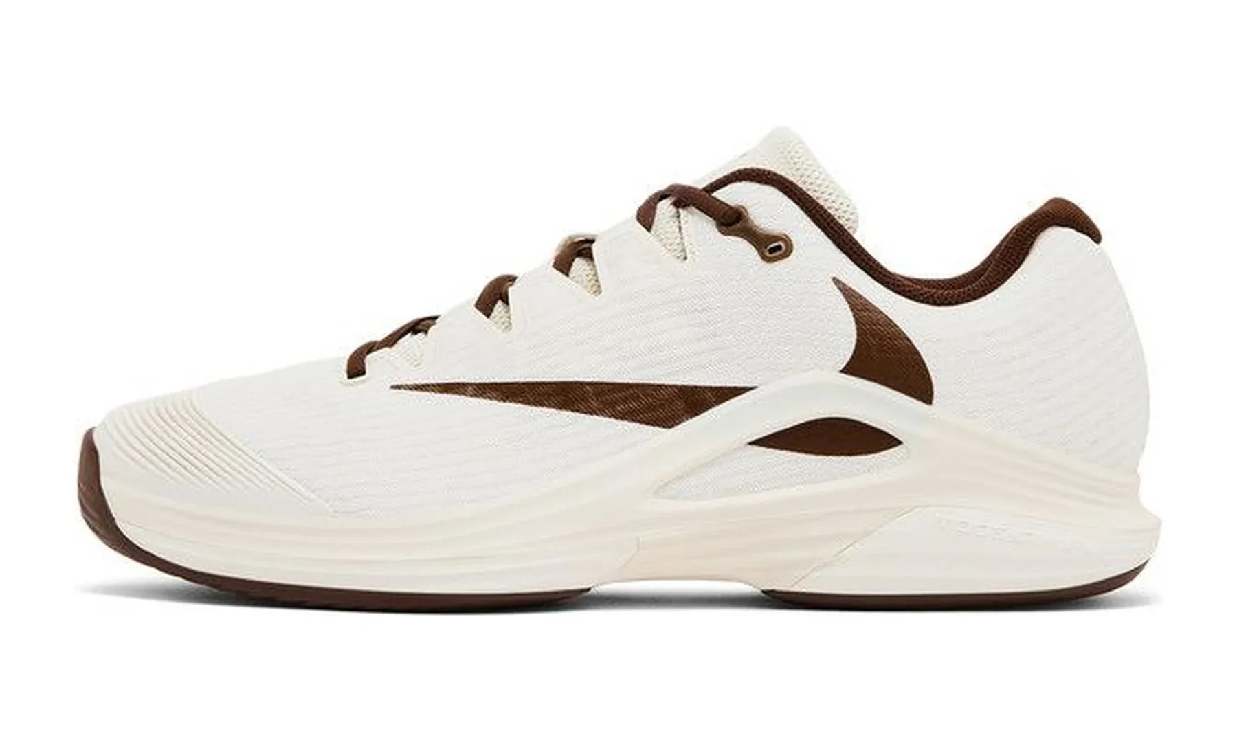 Travis Scott x Nike Court Air Zoom Vapor 12 HC Pale Ivory / Cacao Wow-Muslin-University Red sneaker