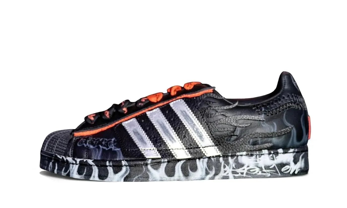 Adidas Superstar Hellstar Core Black / Silver Metallic / Semi Solar Orange sneaker