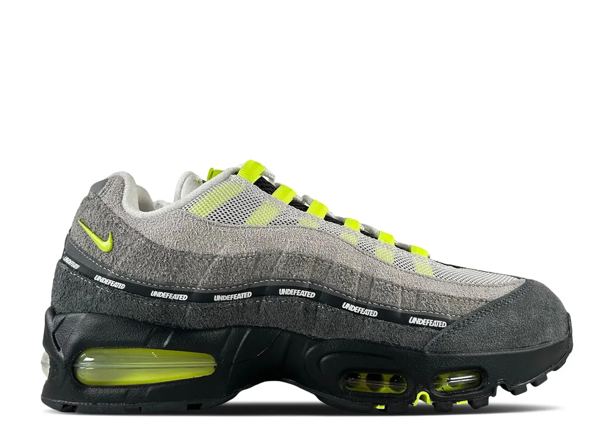 Nike Air Max 95 x Undefeated "Neon Nyc" Black / Neon Yellow-Pearl Grey sneaker
