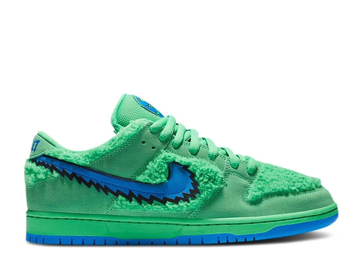 Nike Dunk Low Sb x Grateful Dead "Green Bear" Green Spark / Soar sneaker
