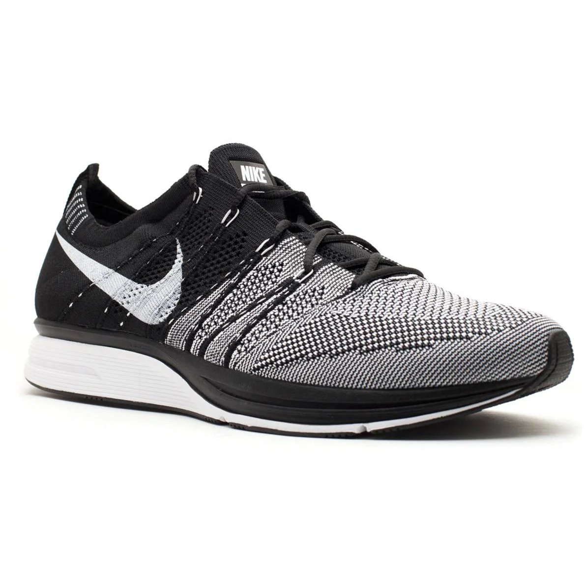 Nike Flyknit Trainer+ Black White (2012) sneaker, foto 2