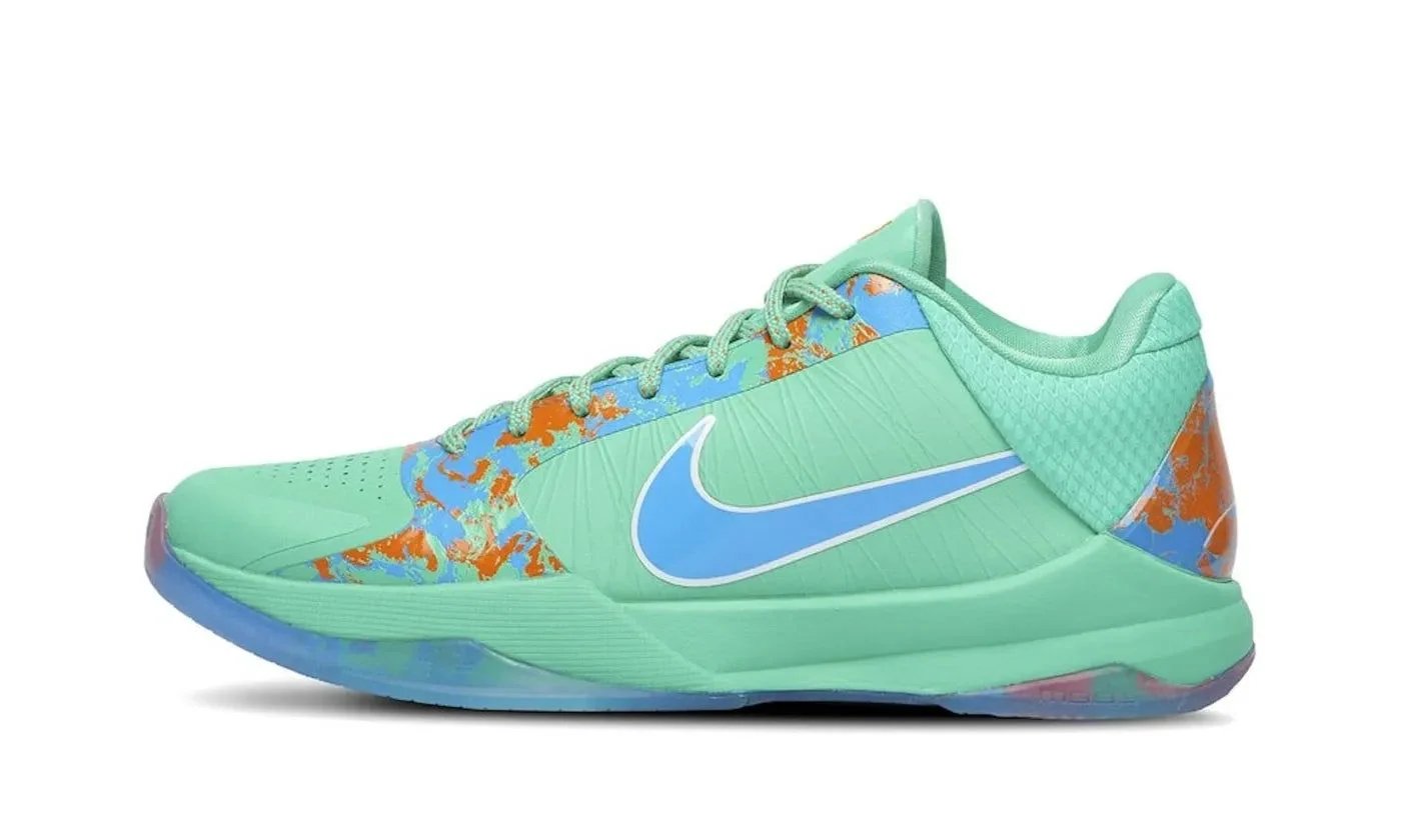 Nike Kobe 5 Protro Jalen Brunson NY vs. NY PE Menta / Blue Glow / Orange Horizon sneaker