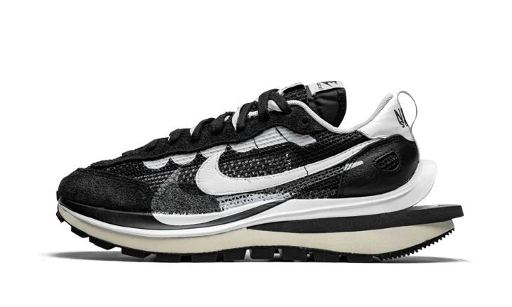Nike Vaporwaffle Sacai Black White Summit White-Pure Platinum sneaker