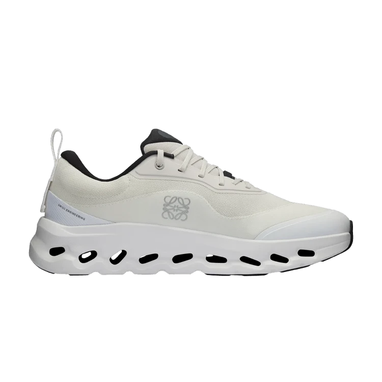 On Running Cloudtilt 2 LOEWE Sand White sneaker