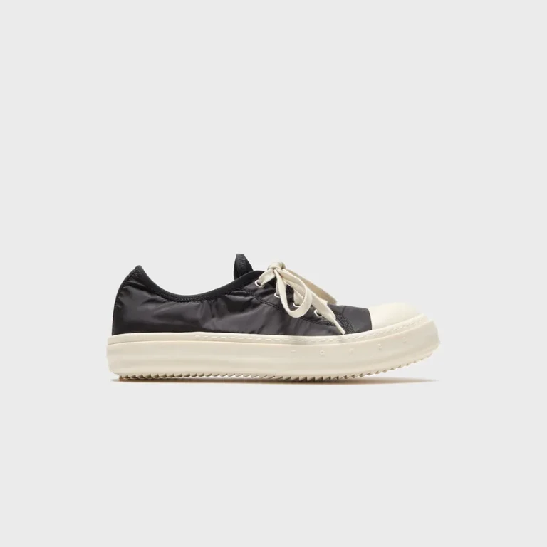 Low Sneakers